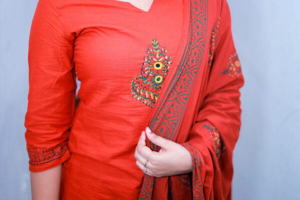 tabu cotton 3 piece suit set with printed dupatta tabu cotton 3 piece suit set with printed dupatta
